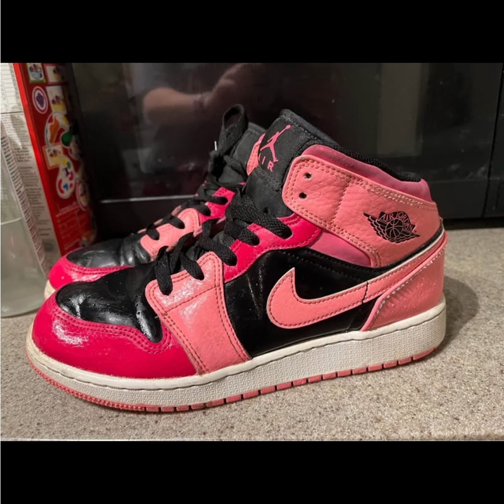 Jordan Kids' Black and Pink Sneakers
